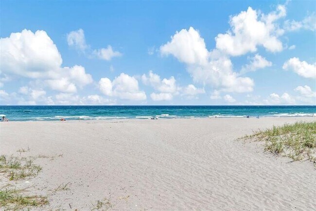 Building Photo - 1932 NE 7th St