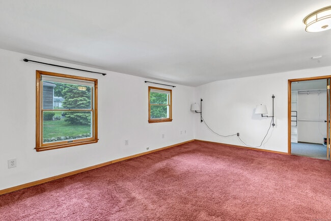 Building Photo - 239 Bayberry Ln