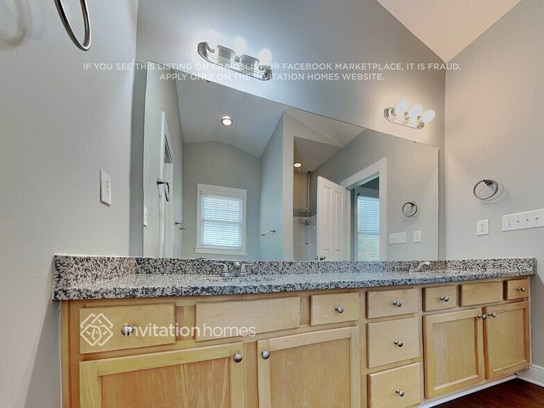 Building Photo - 812 Stroud Cir