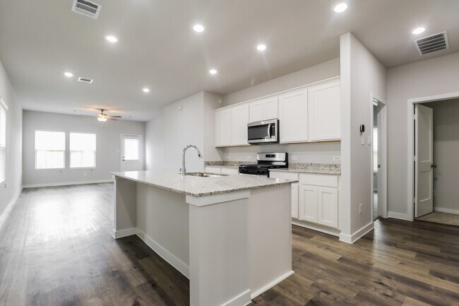 Building Photo - 17322 Gentle Doves Ln