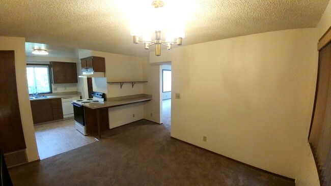 Building Photo - 2170mc