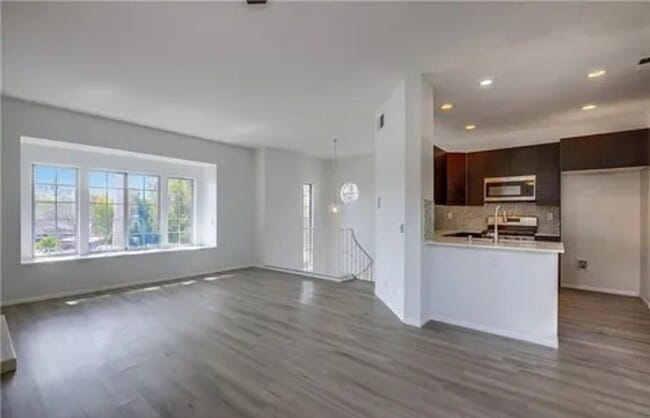 Building Photo - Charming Two Bedroom Condo in Laguna Niguel