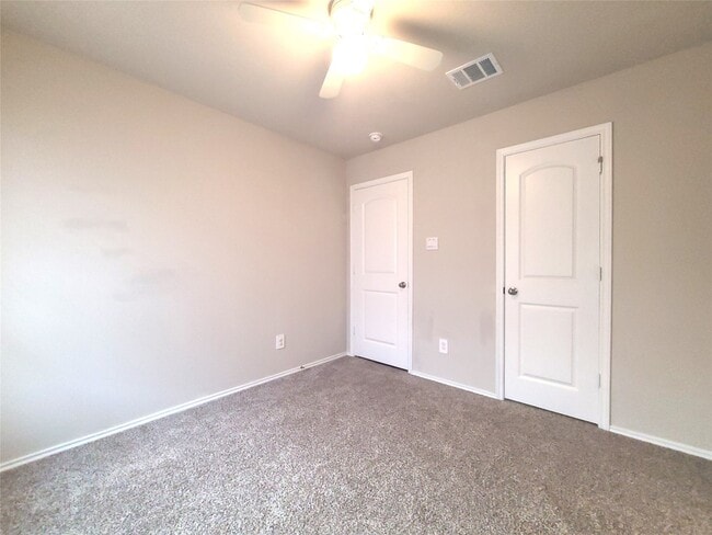 Building Photo - 40563 Birch Shadows Ct