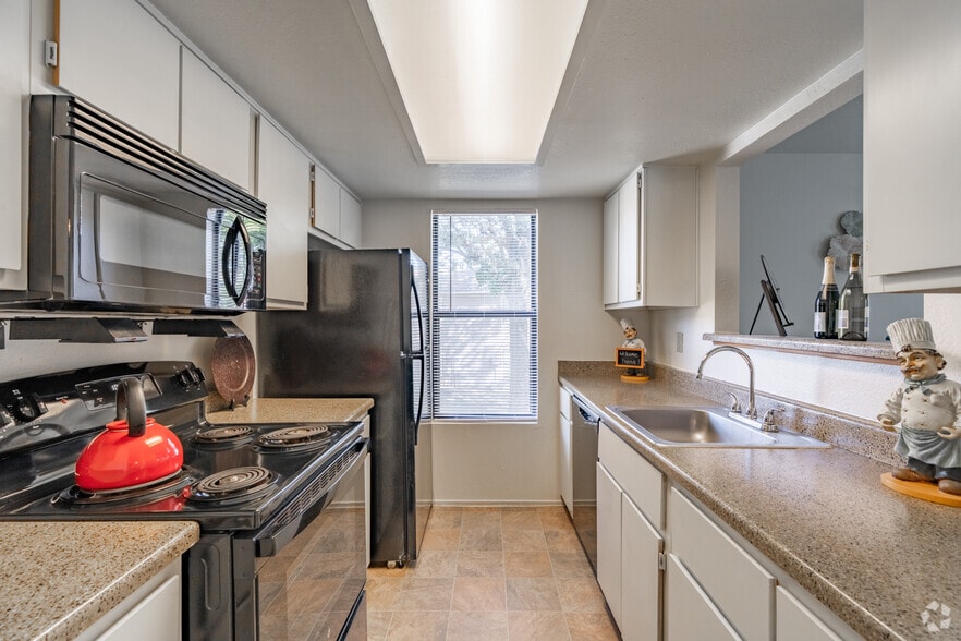 Primary Photo - Canterbury Woods Apartments