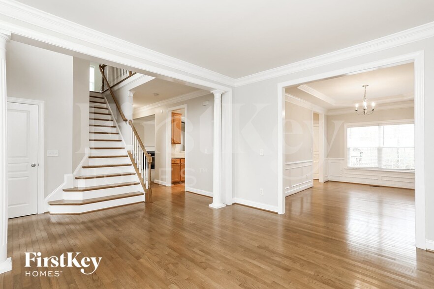 Building Photo - 5605 Catskill Ct