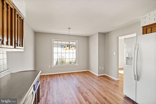 Building Photo - 9356 Birchwood Ct