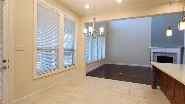Building Photo - 914 Devonshire Dr