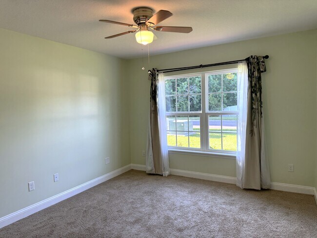 Building Photo - 79717 Plummer's Creek Dr