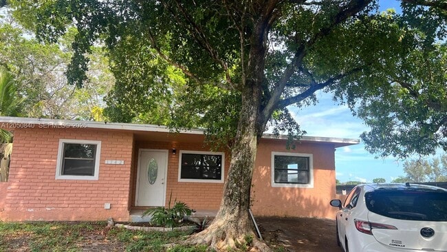 Building Photo - 1742 NW 29th Way