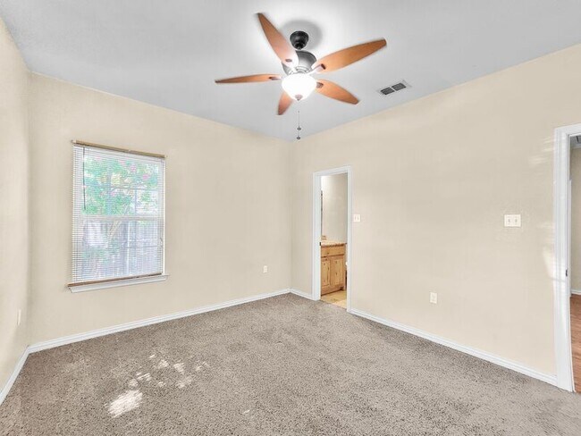 Building Photo - 1020 Elwood Rd