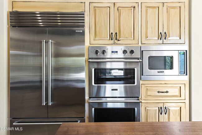 Building Photo - 4372 Via Juanita