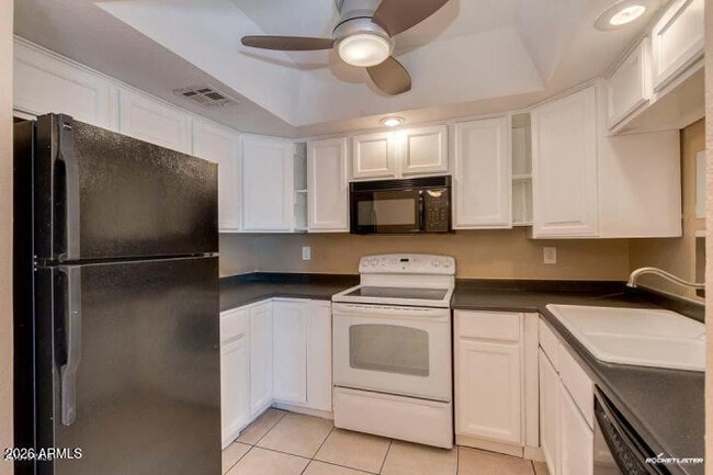 Building Photo - 1402 S Jentilly Ln