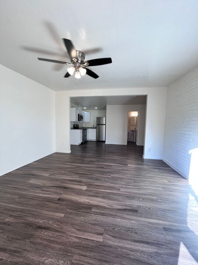 Building Photo - 7130 E 30th St