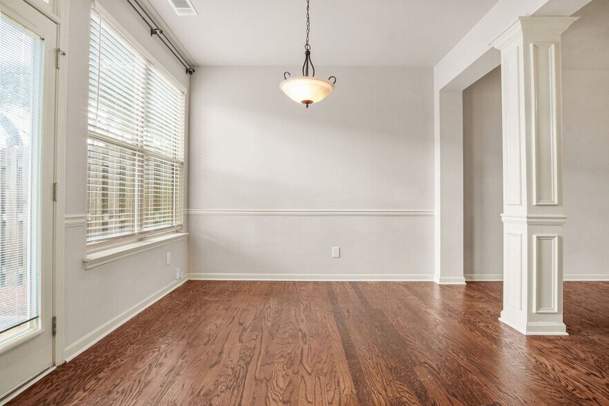 Building Photo - 1539 Creek Bend Ln NW