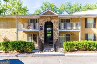 Building Photo - 2955 Seven Pines Ln