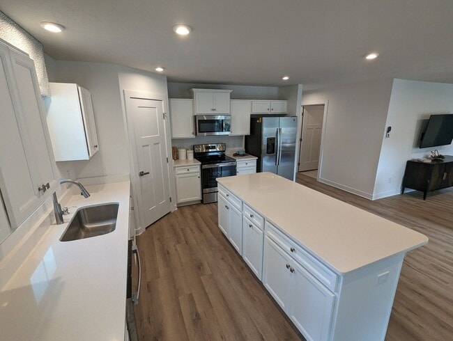 Building Photo - Brand New 3-Bedroom Model Home in Eagle Ri...