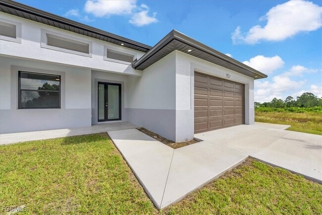 Building Photo - 3708 27th St SW