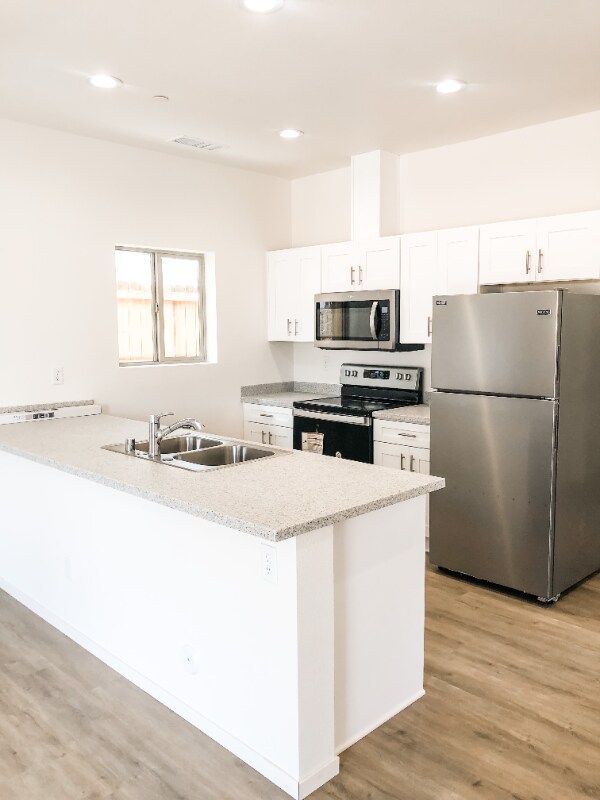 Building Photo - 5848 Black Olive Dr