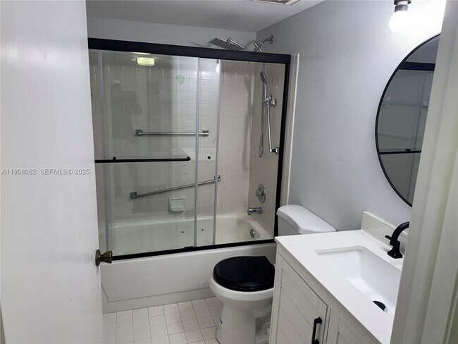 Building Photo - 7590 Tahiti Ln