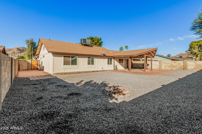 Building Photo - 11009 S Tewa St