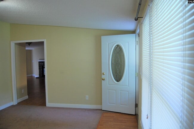 Building Photo - 202 Duckbill Rd