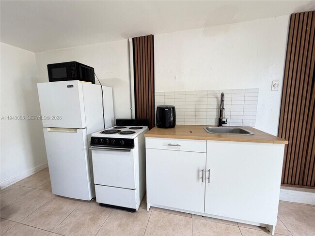 Building Photo - 11201 NW 12th Ave