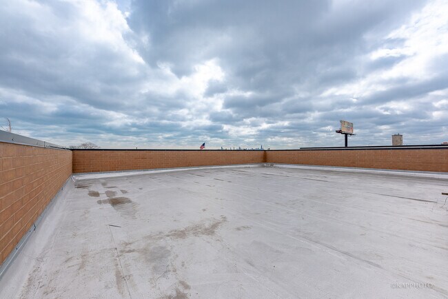 Building Photo - 4021 N Keystone Ave