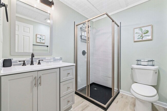 Building Photo - 430 Yaupon Ave