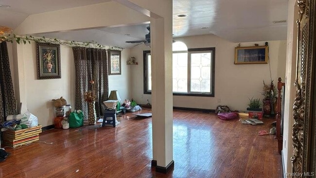 Building Photo - 85-18 241st St