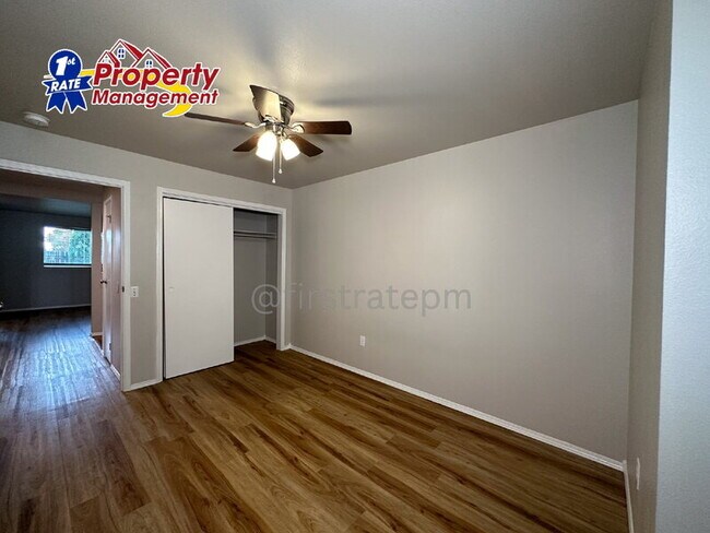 Building Photo - 4876 W Blodgett Ln