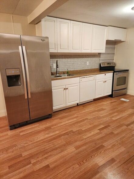 Building Photo - 4106 Rhine St