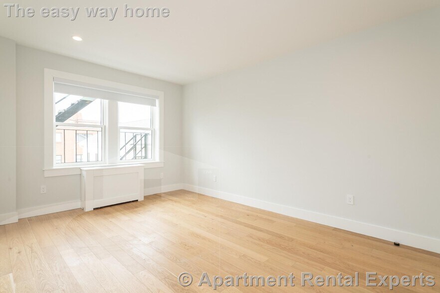 Building Photo - 123 Highland Ave