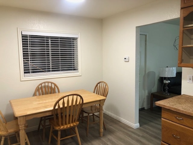 Building Photo - 72 880 N