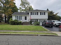 Building Photo - 31 Maplewood Blvd