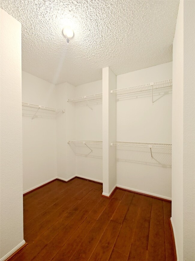 Building Photo - 3516 Bellaire Blvd
