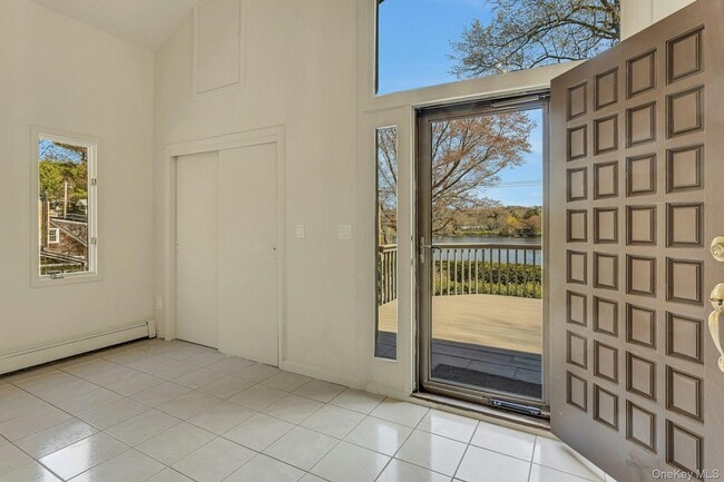 Building Photo - 68 Lake Shore Dr