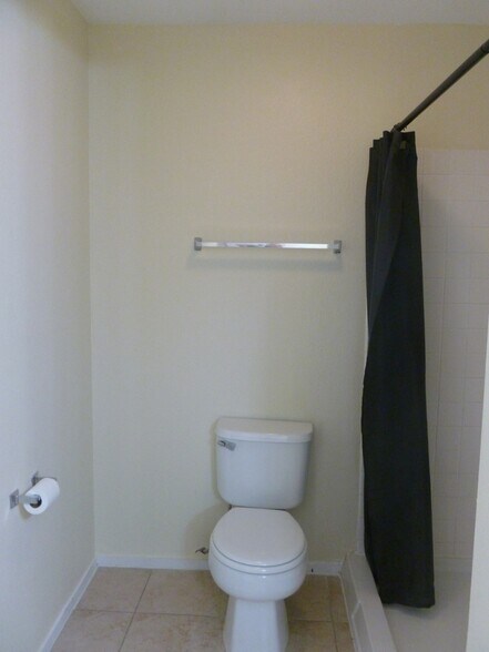 Building Photo - 1900 Rio Canyon Ct