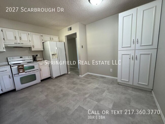 Building Photo - 2027 Scarbrough Rd