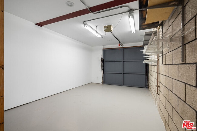 Building Photo - 800 Indiana Ave