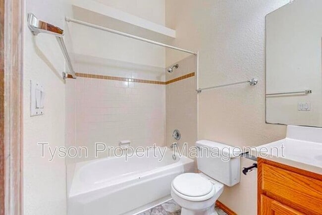 Building Photo - 4701 Plume Rd NW