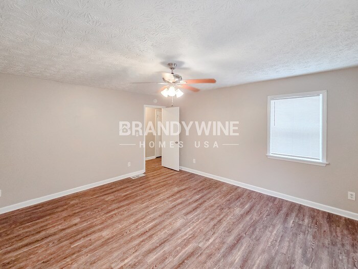 Building Photo - 112 Valerie Ct