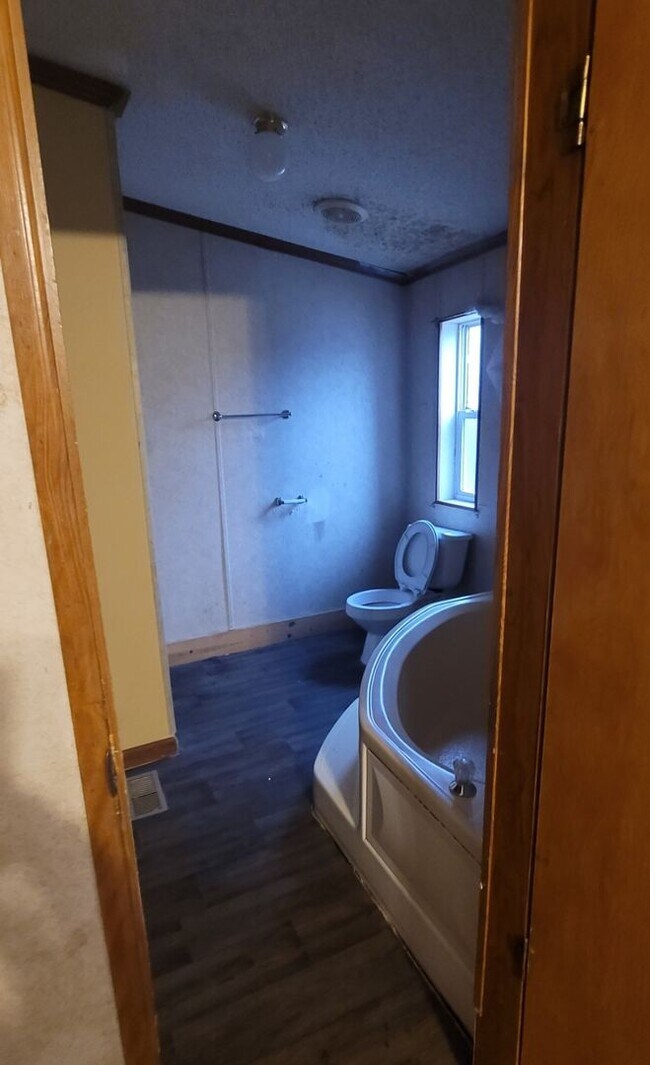 Building Photo - Lovely corner house