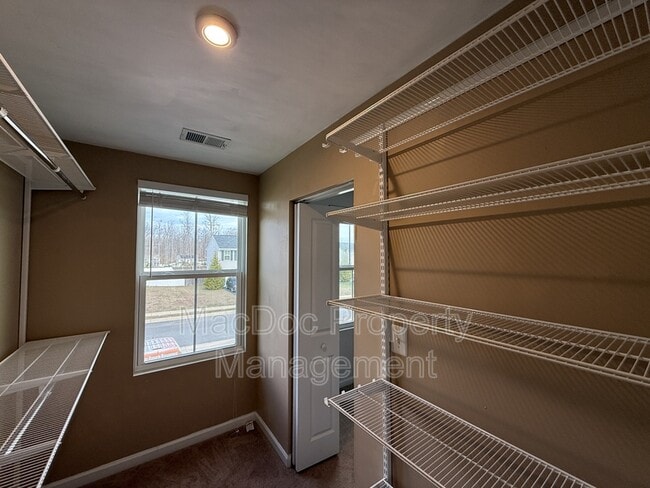 Building Photo - 127 Harper Ln