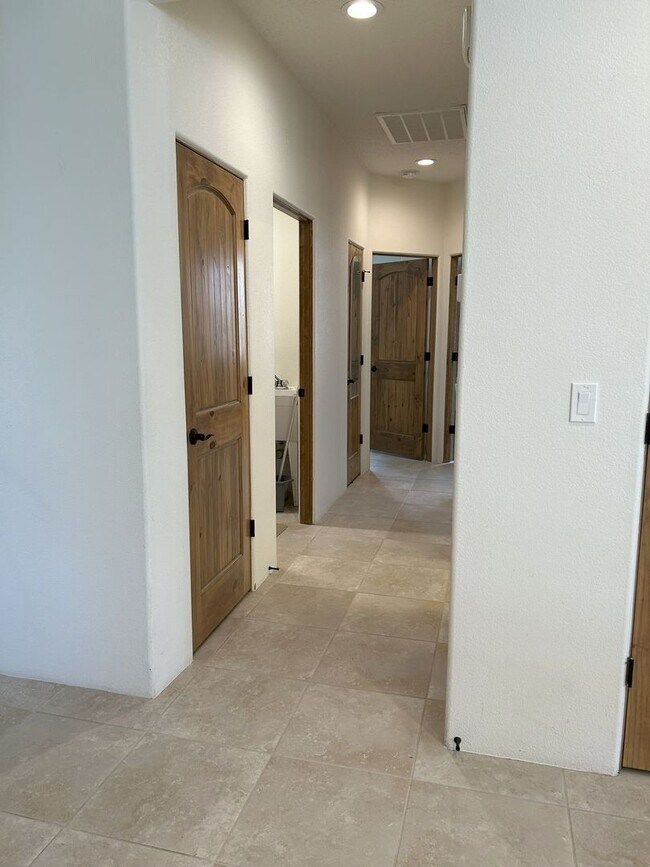 Building Photo - 56 Via Orilla Dorado