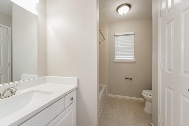 Building Photo - 5518 Sequin Dr