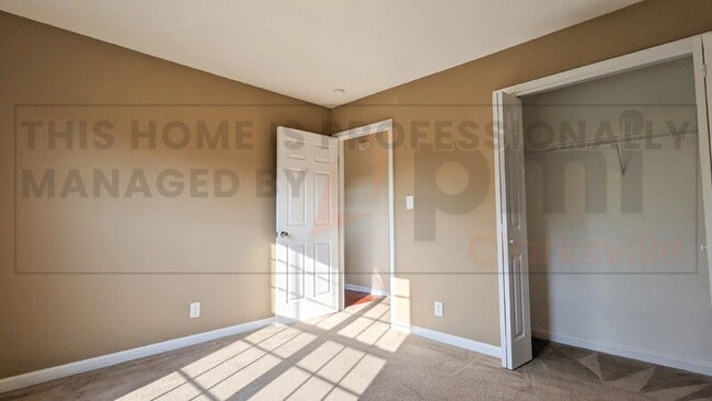 Building Photo - 3012 Outfitters Dr
