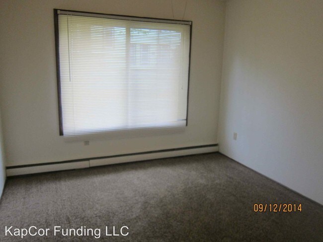 Building Photo - 2600 W Highland Ave