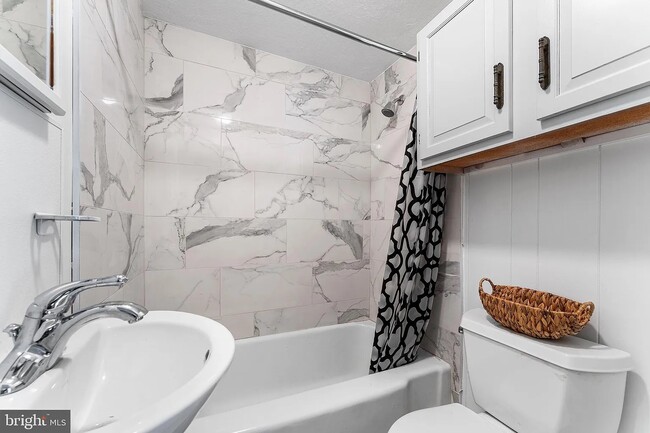 Building Photo - 1103 Red Bank Ave