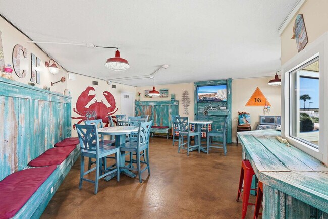 Building Photo - 8817 S Thomas Dr