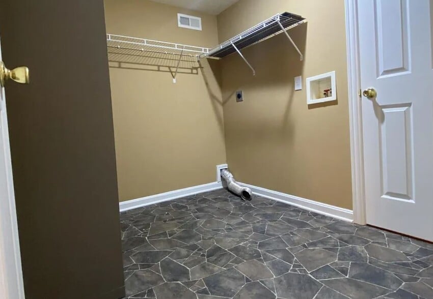 Building Photo - 3108 Pheasant Ct